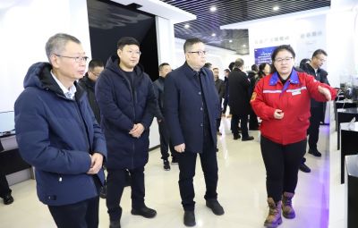 j9九游会官方登录阿里邦际站张阔正在格林威治论坛说AI：B2